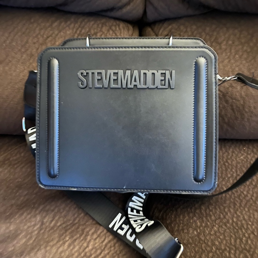 Steve Madden Black Messenger Bag for Men